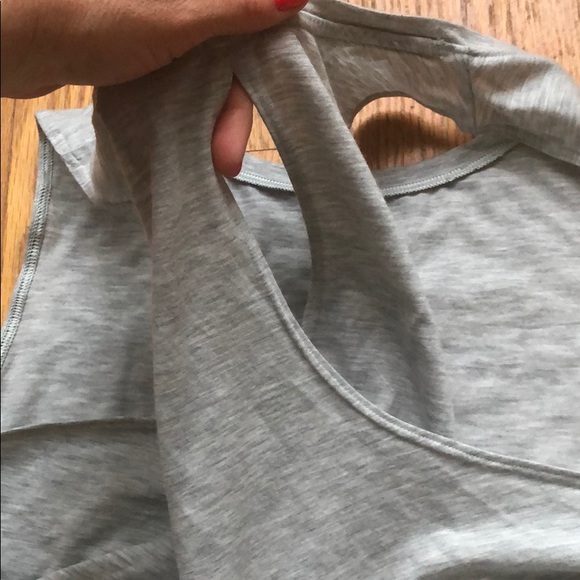 ❤️3/$15❤️ Victoria Secret Open Back Tank - Picture 6 of 8